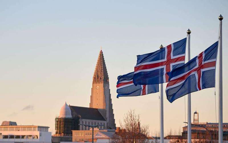 image for Iceland looks to fast-track vote on joining EU