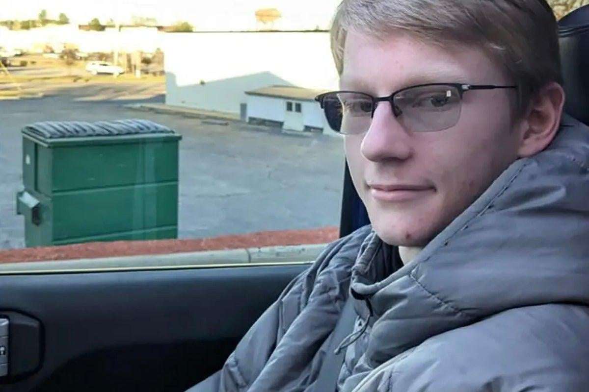 image for Gunman shot dead in Mar-a-Lago was ‘fixated on Epstein files’ and avid Trump supporter