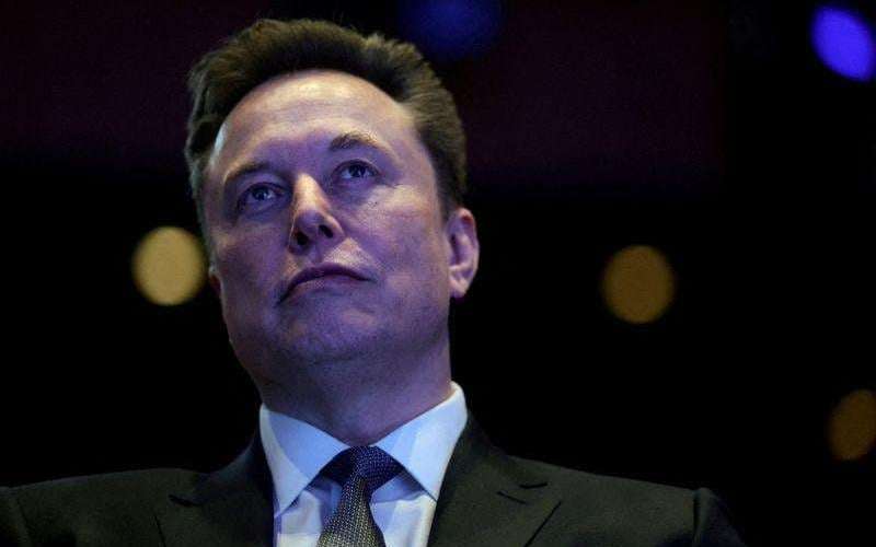 image for Mexico weighs legal action after Musk links president to drug cartels