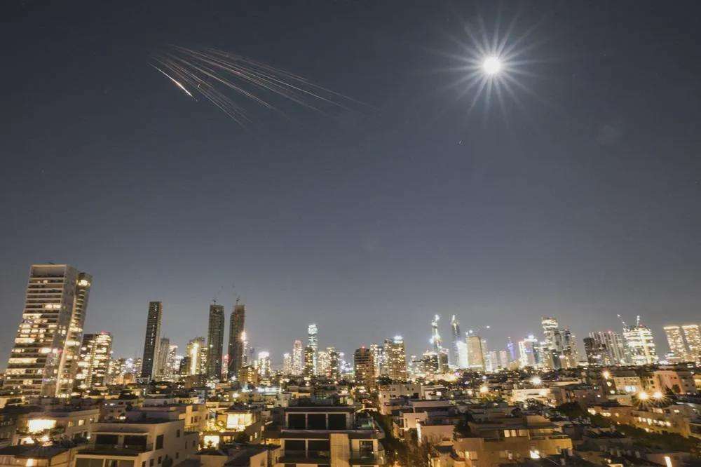 image for Israel Army Says Iran Using Cluster Munitions