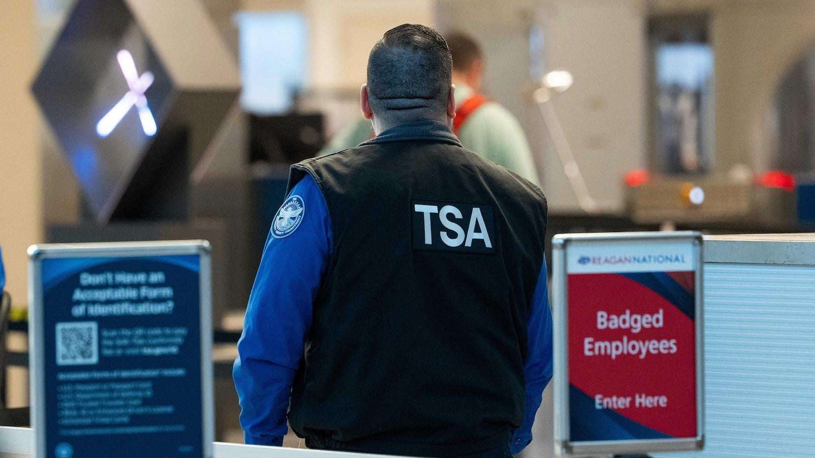 image for TSA officer callouts spike amid partial government shutdown as more than 300 leave agency