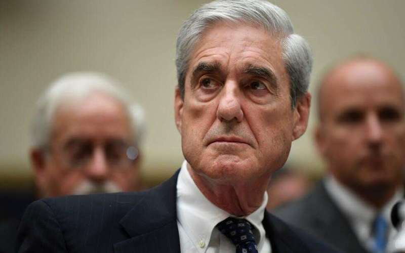 image for Former FBI Director Robert Mueller, who investigated Russia-Trump campaign ties, dies