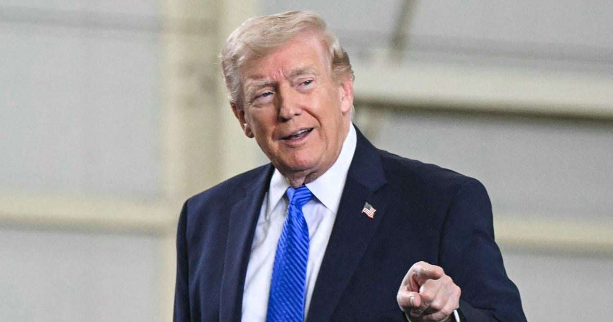 image for Trump casts a mail ballot again in Florida even as he calls the method 'cheating'