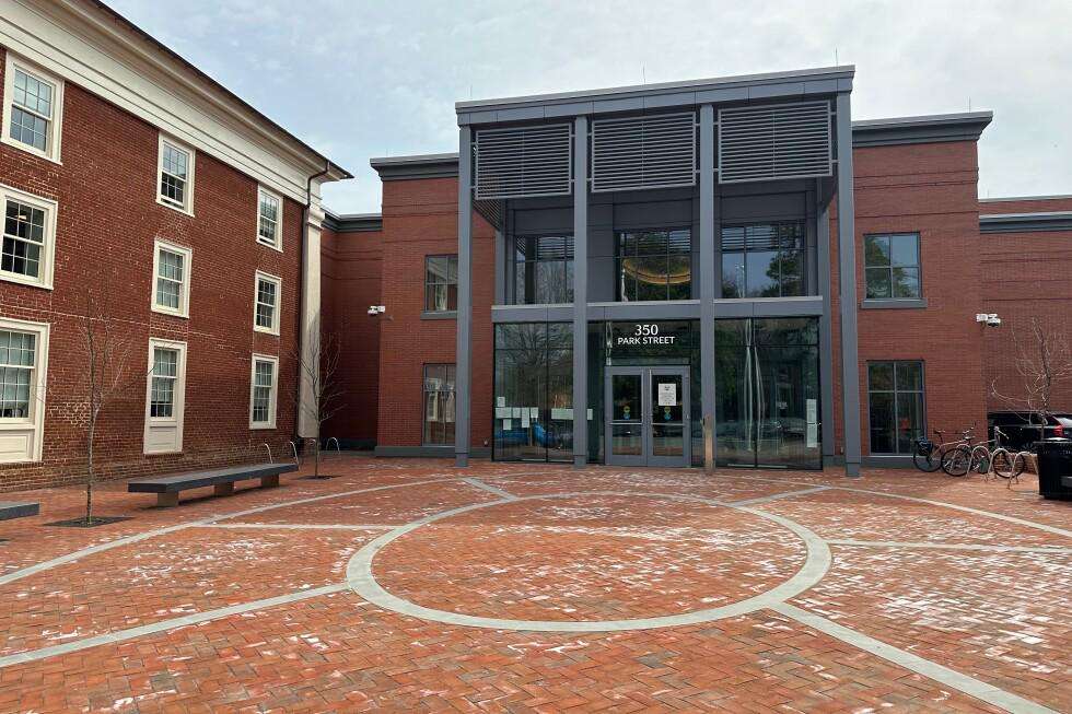 image for Quadruple amputee cornhole player waives extradition hearing in fatal shooting case