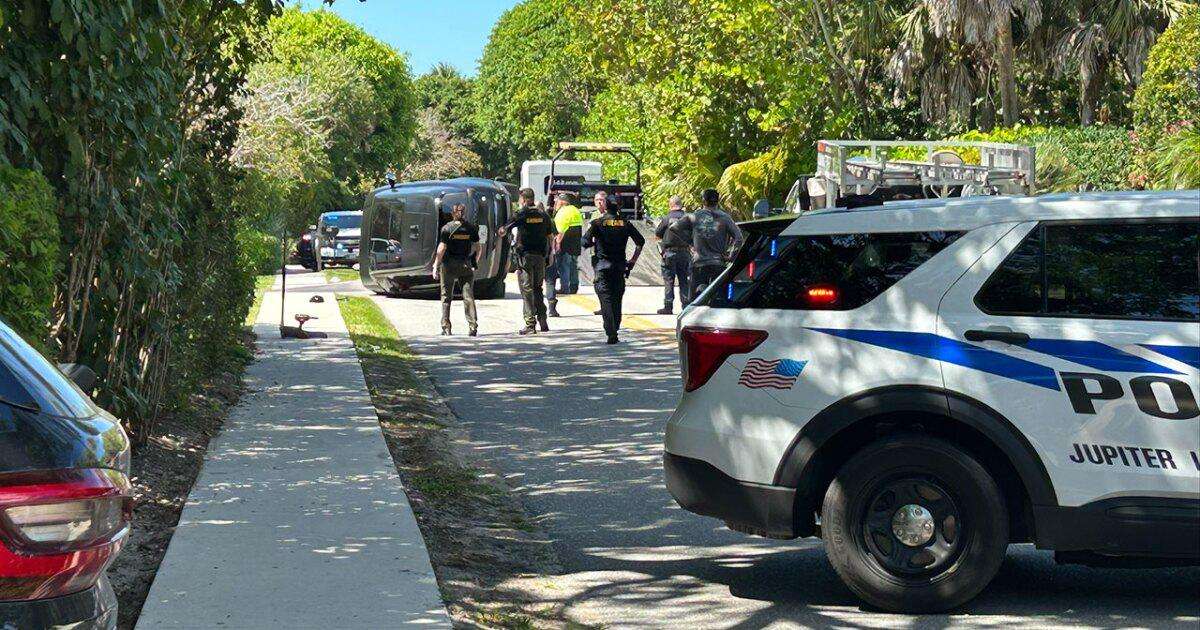 image for Tiger Woods arrested on DUI charges after rollover crash on Jupiter Island