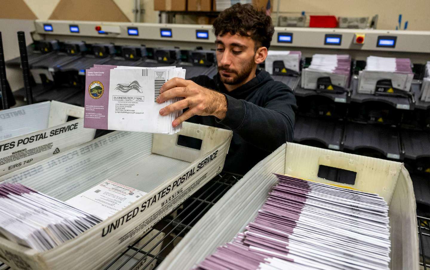 image for The Supreme Court Looks Likely to Cave on Mail-In Ballots