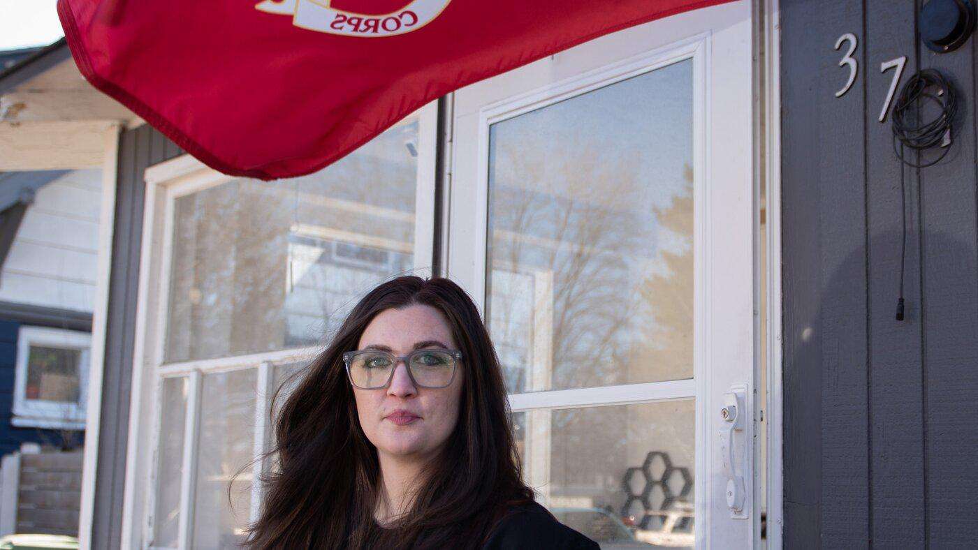 image for Trump's VA killed a home loan program. Vets are now losing their homes because of it