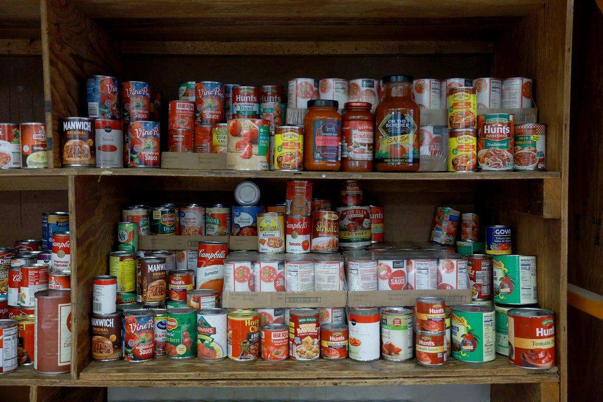 image for Food pantry network across the Midwest abruptly shuts down leaving 300,000 families in the lurch