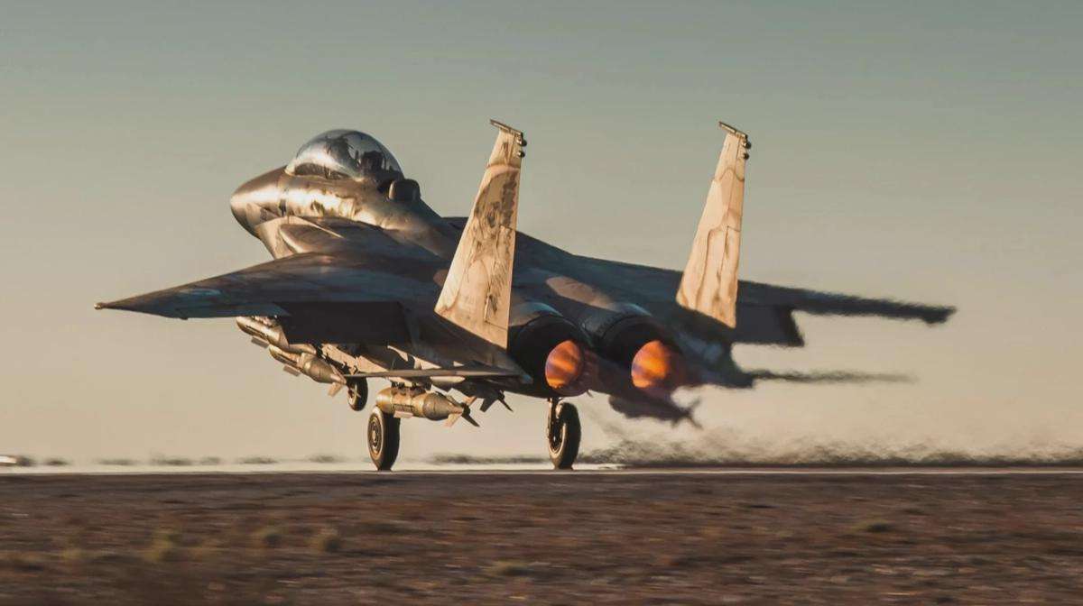 image for US forced to destroy two of its own aircraft after rescuing F-15 pilot from Iran