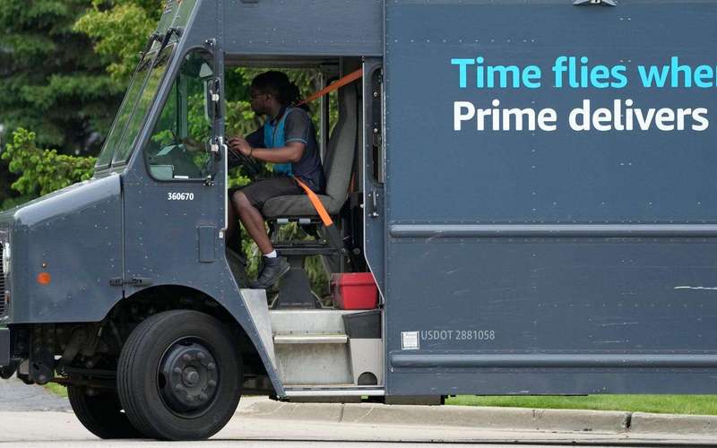 image for Amazon to slap a 3.5% surcharge on third-party sellers as war drives up fuel prices
