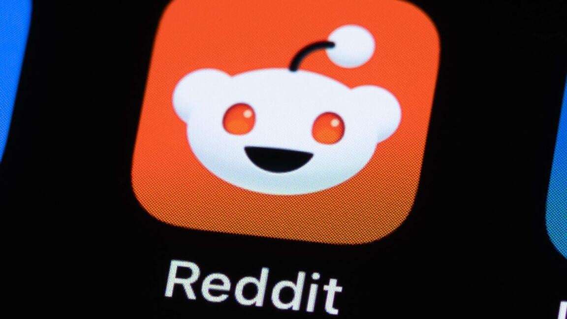 image for Report: US demands Reddit unmask ICE critic, summons firm to grand jury