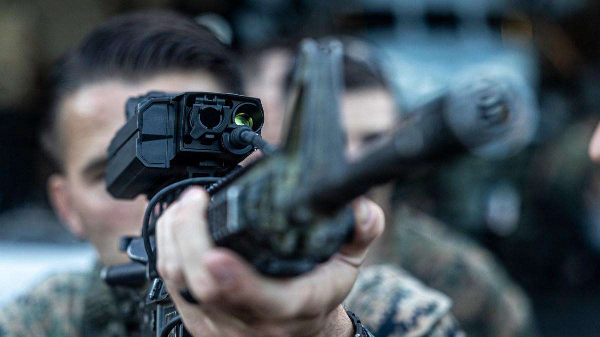 image for Marines on way to Middle East seen using rifles with anti-drone smart scope