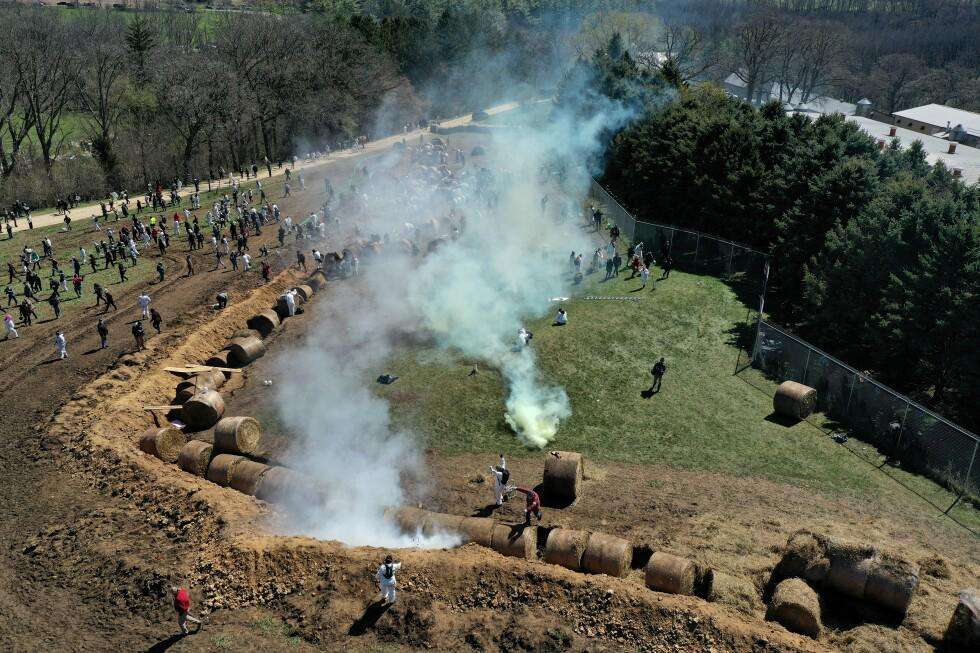 image for Hundreds trying to storm Wisconsin beagle research facility met with rubber bullets, pepper spray