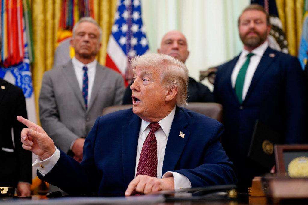 image for Trump tells PBS News that 'lots of bombs start going off' if Iran ceasefire expires