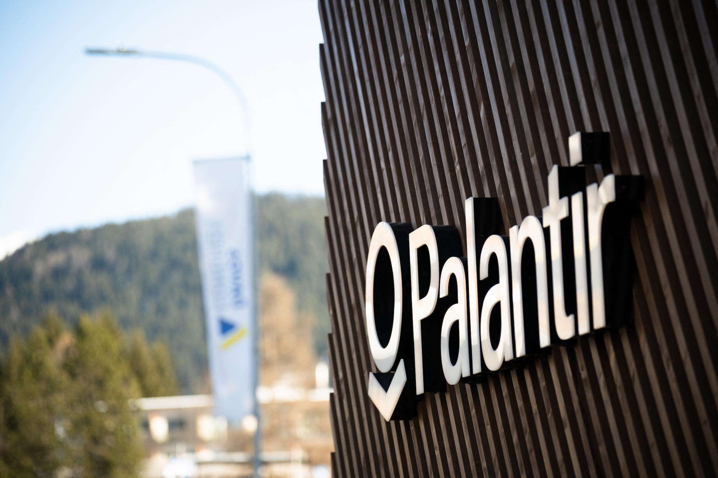 image for Palantir Posts Manifesto Lamenting Post-War “Neutering” of Nazi Germany
