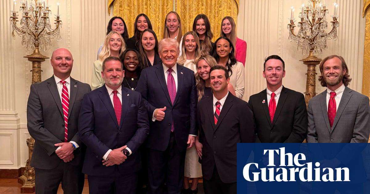 image for ‘Worth a thousand words’: Trump photo obscuring women’s tennis team sparks backlash