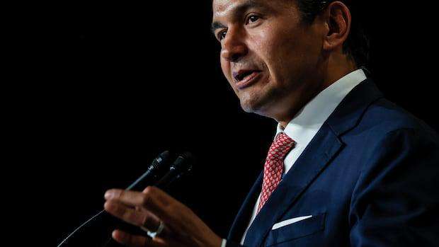 image for Manitoba to ban social media, AI chatbots for youth, premier says