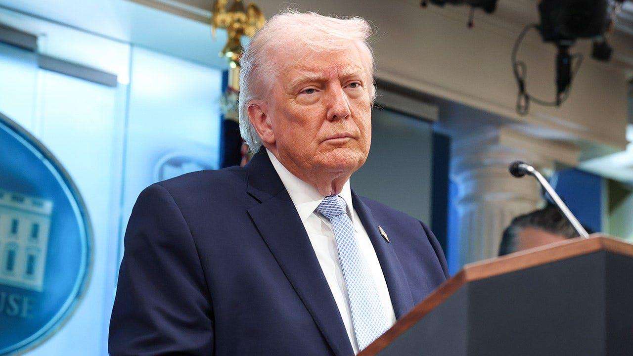 image for Trump calls '60 Minutes' host 'disgraceful' for reading WHCD suspect's alleged manifesto on air