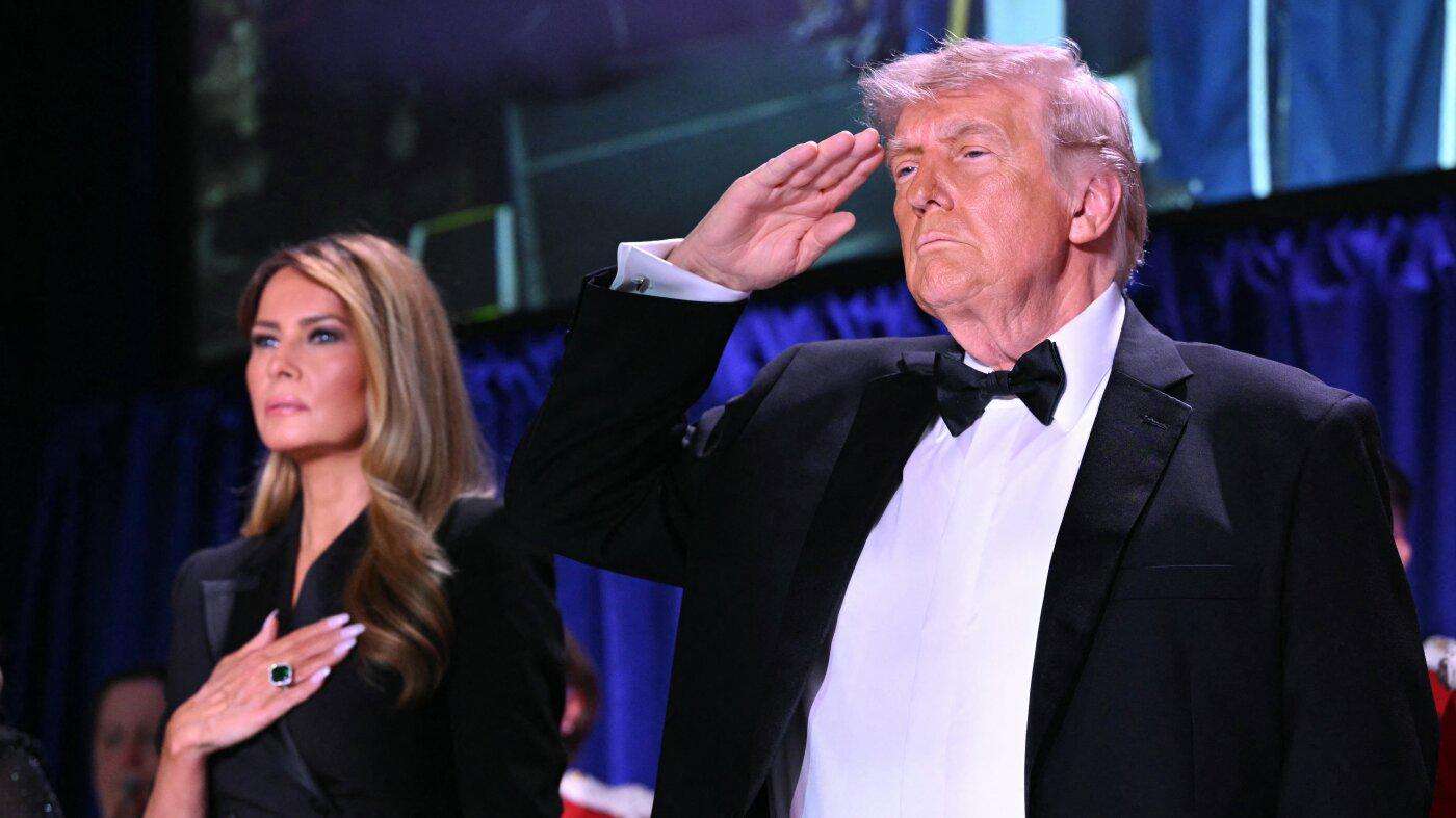 image for FCC orders early license renewal for ABC stations following Kimmel's first lady joke