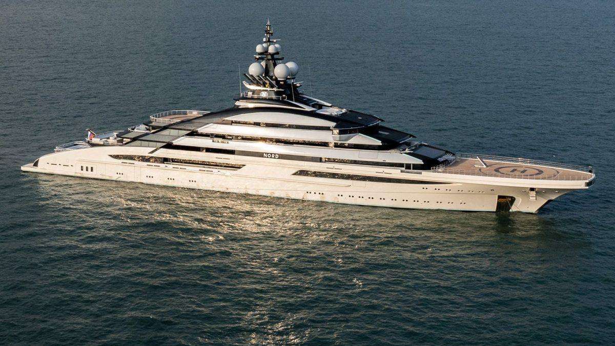 image for Untouchable Putin just sailed a yacht through the strait – he’s laughing at Trump