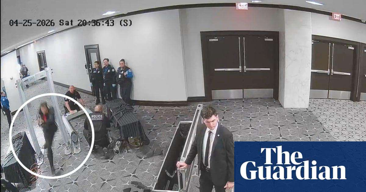 image for Video shows moment shooter tried to storm White House dinner, officials say