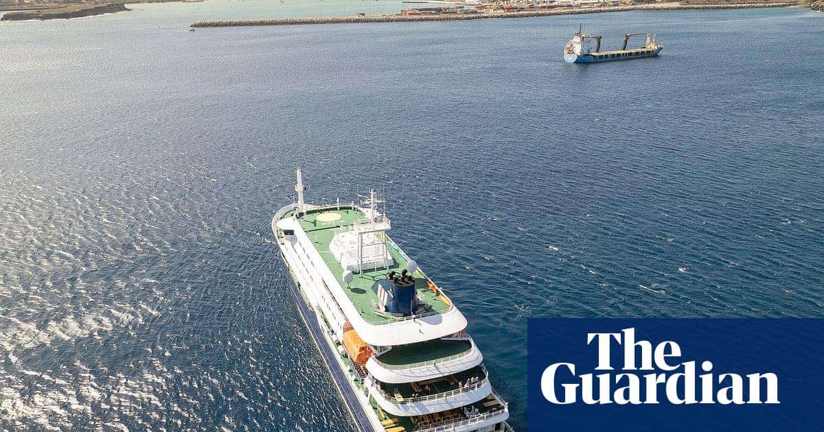 image for Scramble to evacuate two people from cruise ship amid suspected hantavirus outbreak