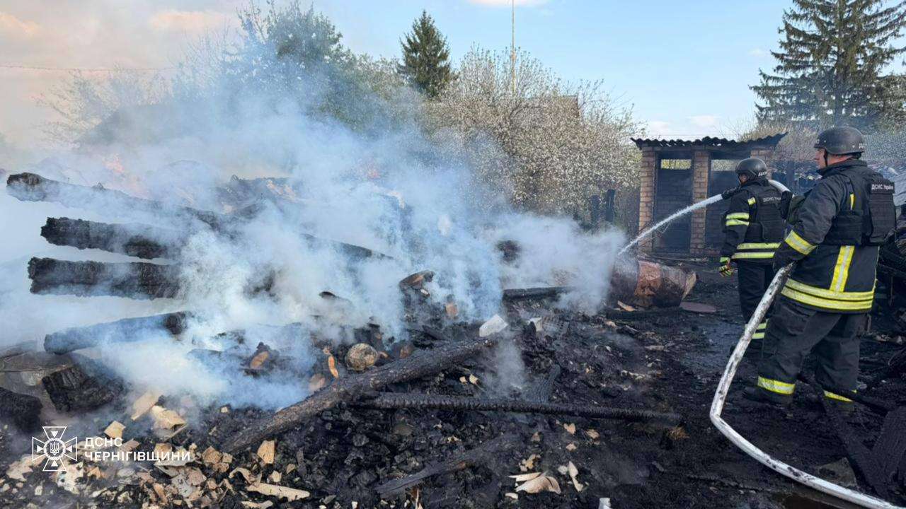 image for Russia breaks 3-day ceasefire as strikes kill 1, injure 19 across Ukraine