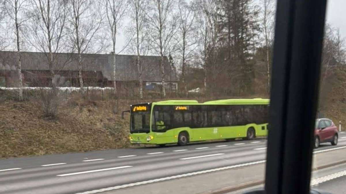 image for 14 år gammel gutt stjal og kjørte buss for tredje gang på seks måneder