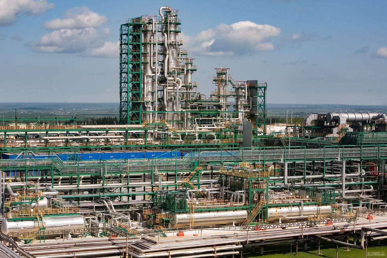 image for Ukraine says it struck major Russian oil refinery, pumping station