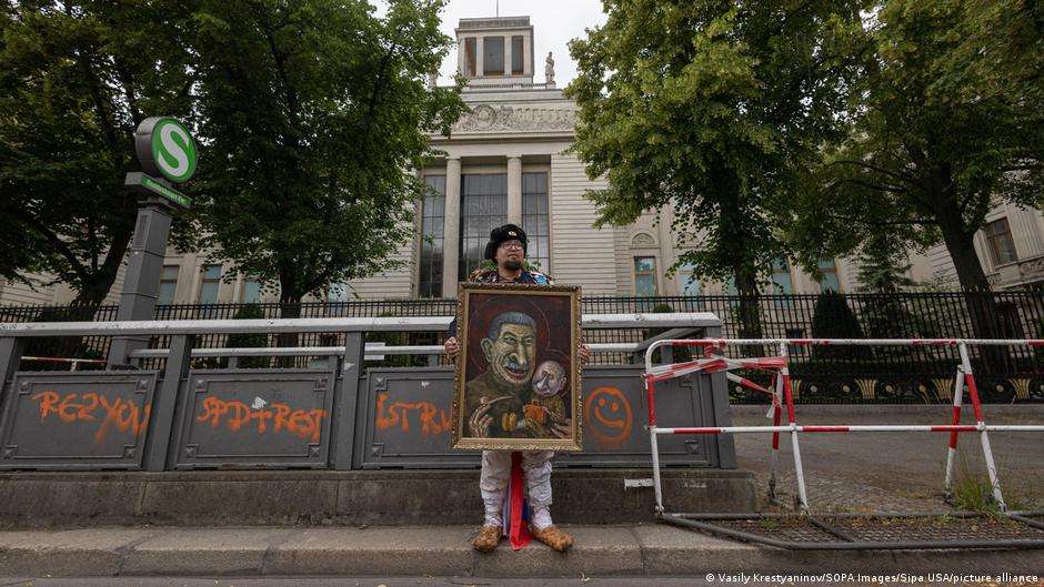 image for Russian artist critical of Putin shot dead in Poland
