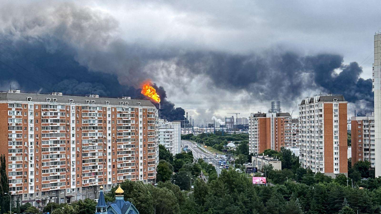 image for Ukraine strikes Moscow oil refinery in large-scale drone attack, with Zelenskyy saying it's 'time the war ended'