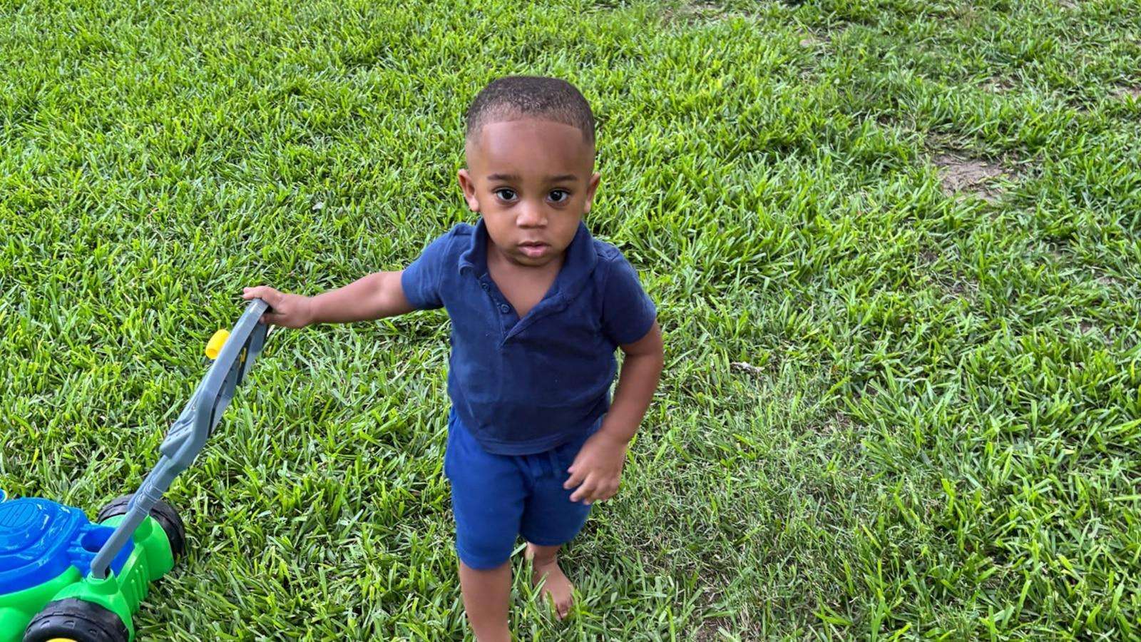 image for Officer involved in shooting outside Walmart that killed 1-year-old boy placed on leave