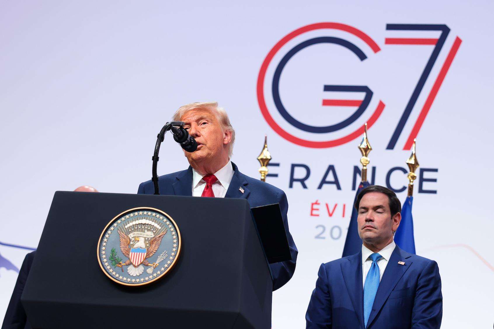 image for Trump has one chance to save face: Resign now