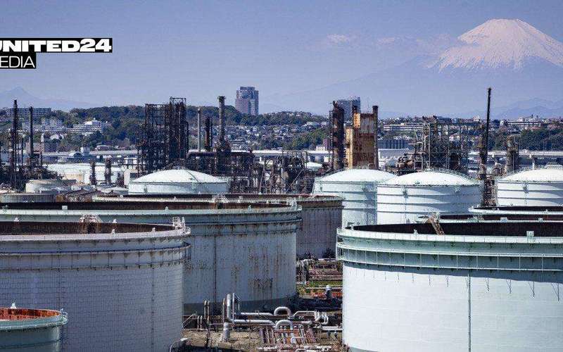 image for Russia to Import 200,000 Barrels of Japanese Aviation Fuel via Ship-to-Ship Transfer