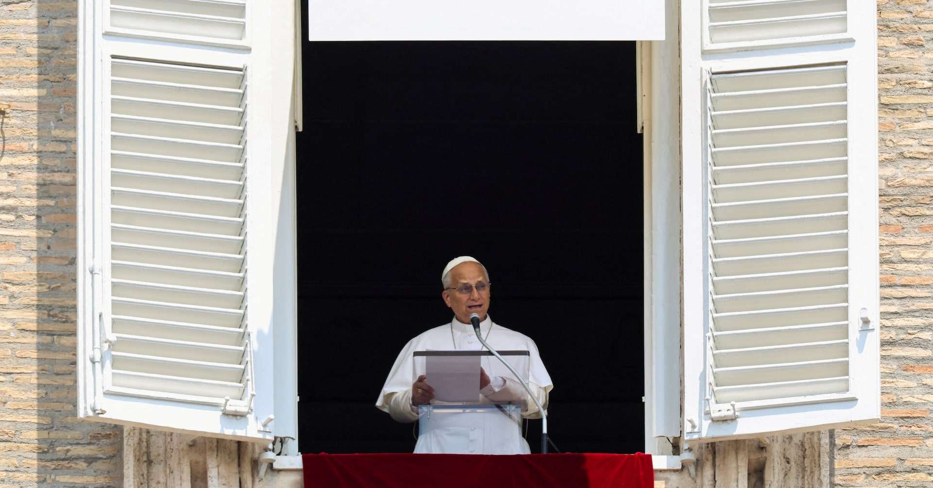 image for Pope Leo praises US history of welcoming immigrants at 250th anniversary