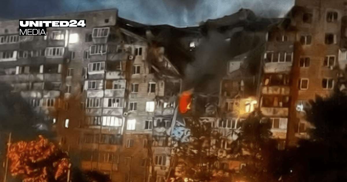 image for At Least Thirteen Killed as Russian Missiles Once Again Rain Down on Kyiv