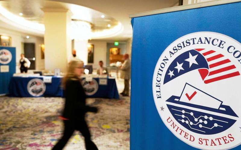 image for Trump ousts remaining members of the Election Assistance Commission ahead of midterms