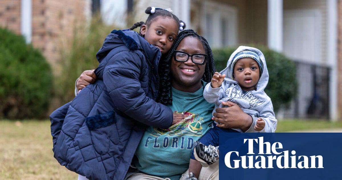 image for This program gives Black single moms $1,000 a month for a year. The results are undeniable