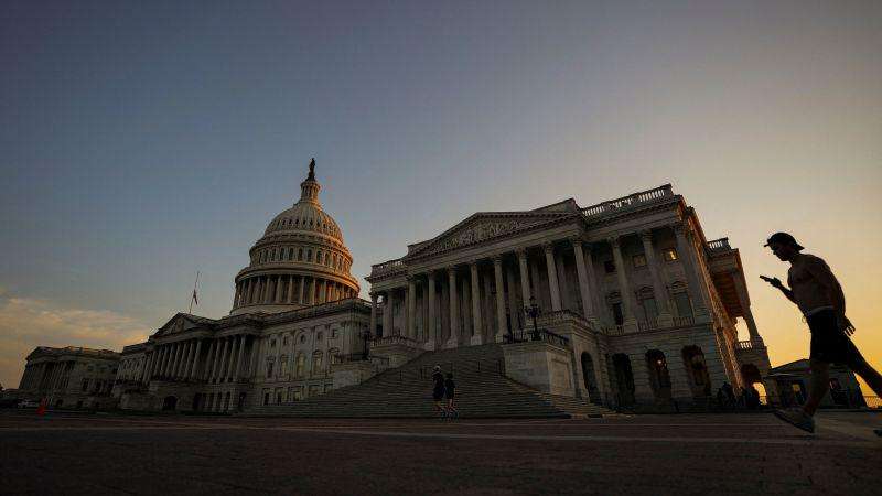 image for House passes bill to make Daylight Saving Time permanent
