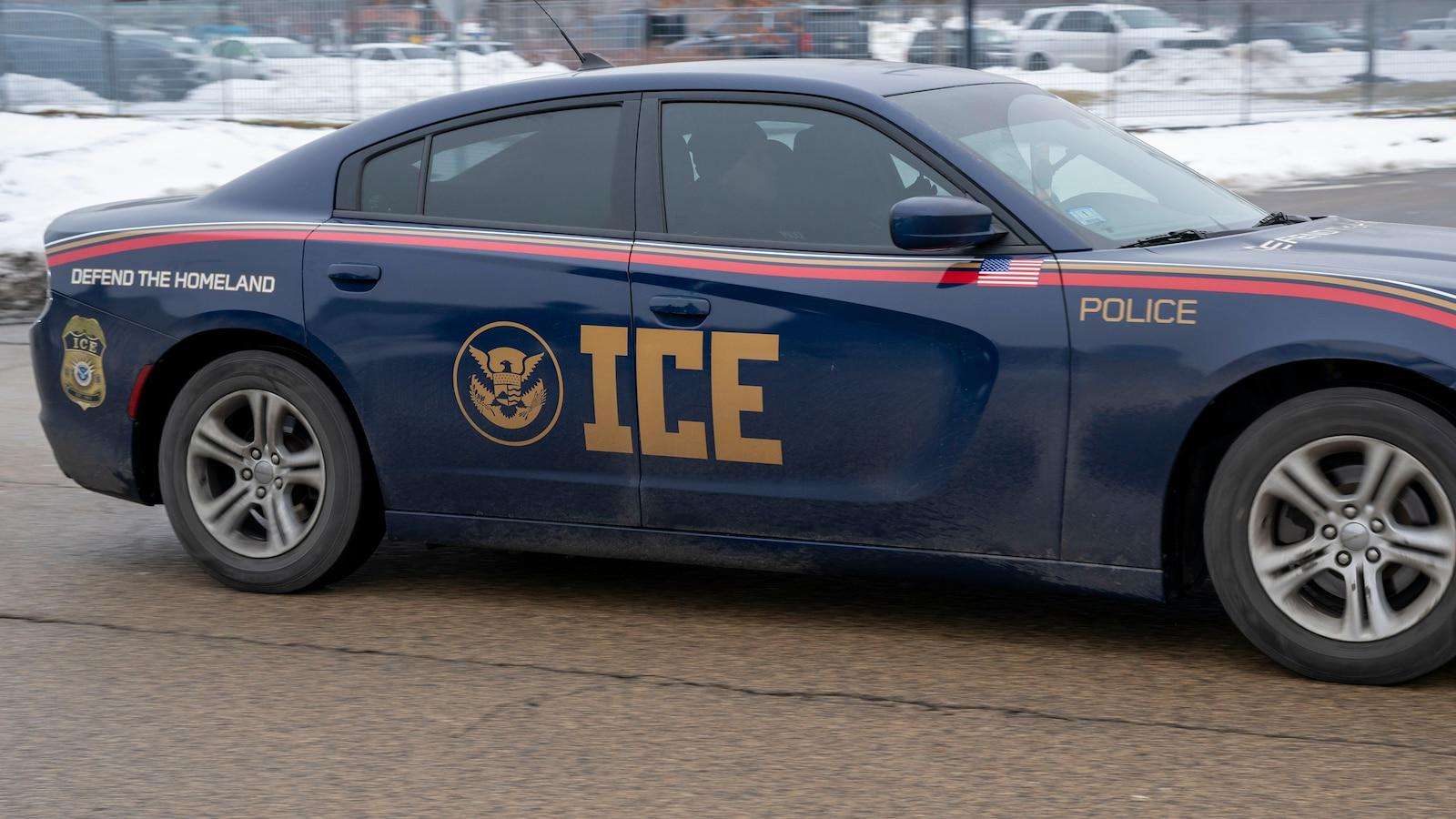 image for ICE to temporarily halt conducting vehicle stops, sources say