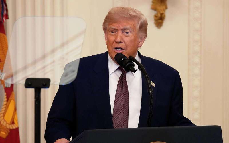 image for White House teleprompter operator made more than $100K betting on Trump's speeches: Sources