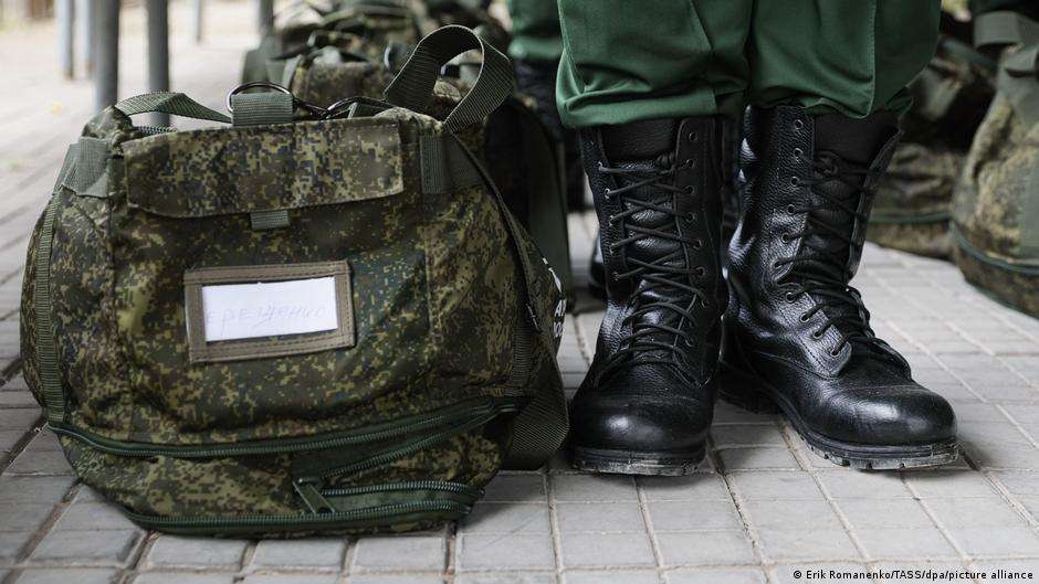 image for Russian army deserters in Germany: 'No choice but to run'