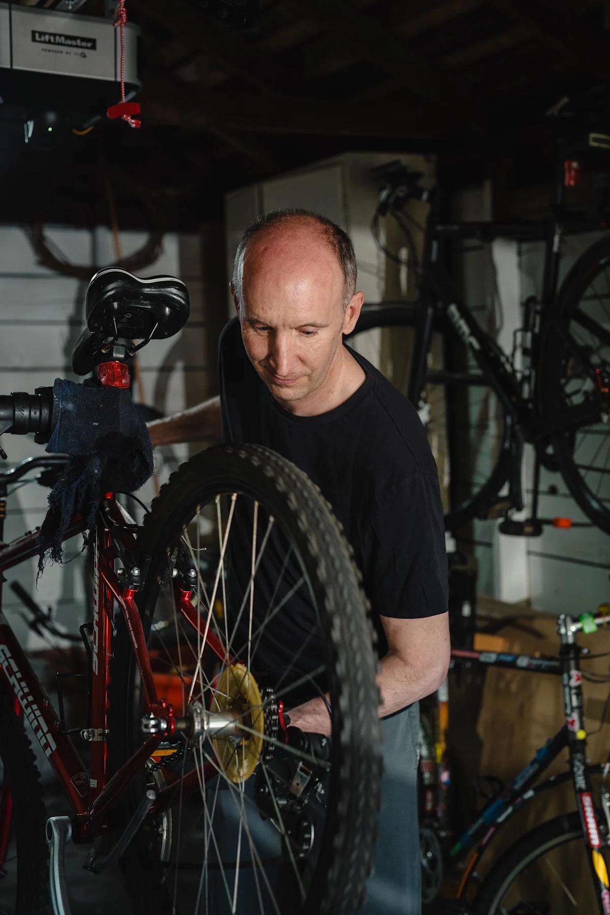 image for A brain injury left a Seattle man unable to remember the career he'd spent 20 years building, but he still remembered how to fix bicycles. Now he repairs broken bikes for free and gives them away to people who need them.