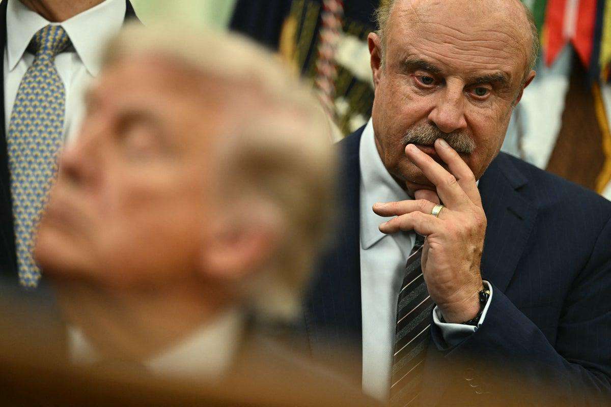image for Dr. Phil reveals the White House had him review UFO files to see how the public would react to them