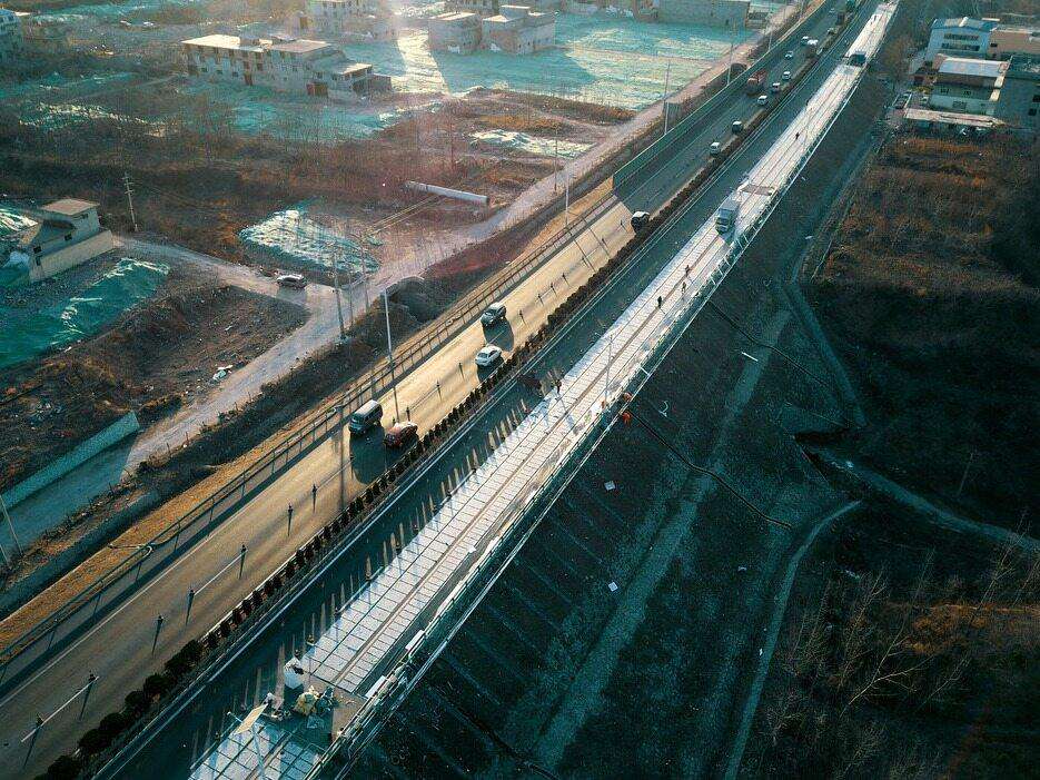 image for The first national freight photovoltaic corridor starts construction--Seetao